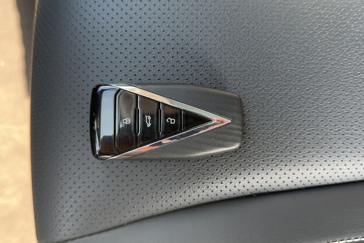 Used Venucia V 2023 260T Idol Edition Pro Vehicle Key