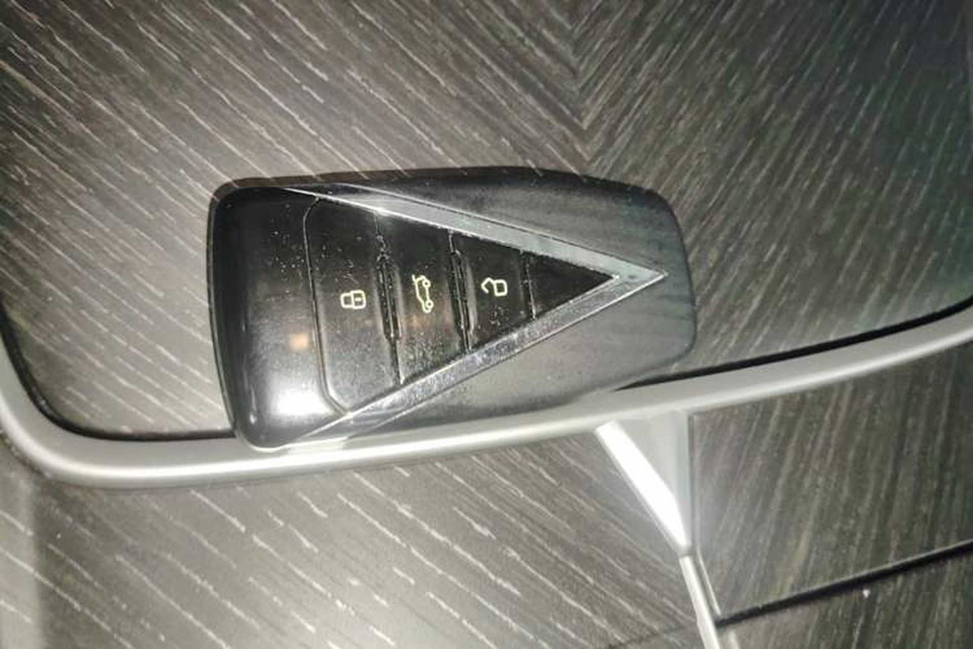 Used Venucia V 2023 260T Idol Edition Pro Vehicle Key