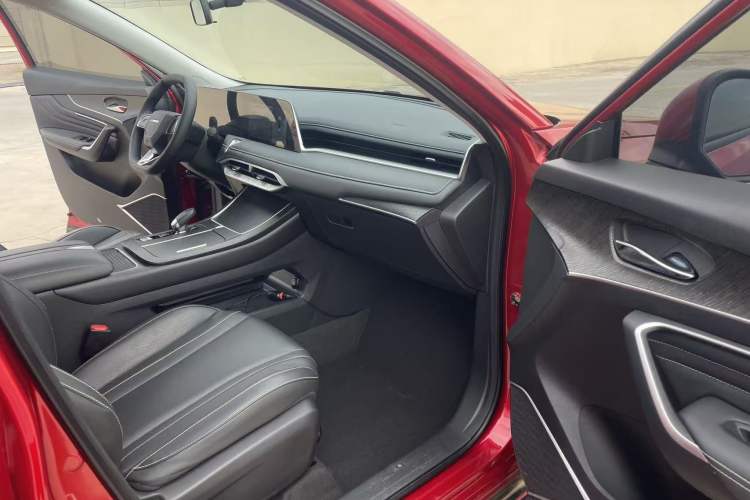 Used Venucia V 2023 260T Idol Edition Pro Right Front Seat