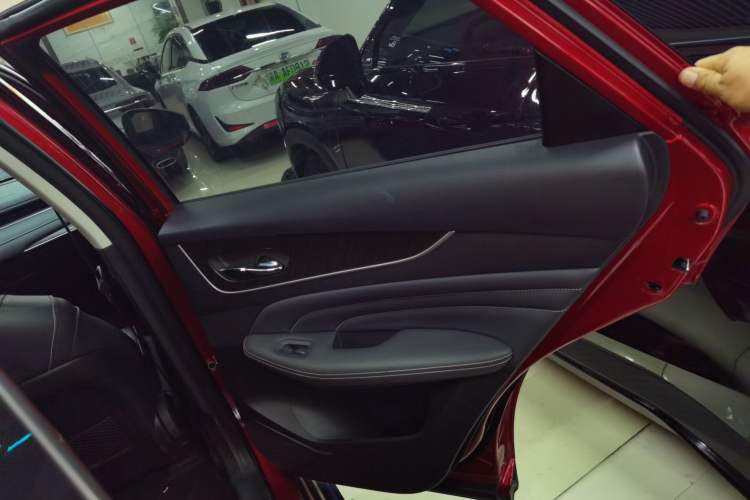Used Venucia V 2023 260T Idol Edition Pro Right Rear Door Interior