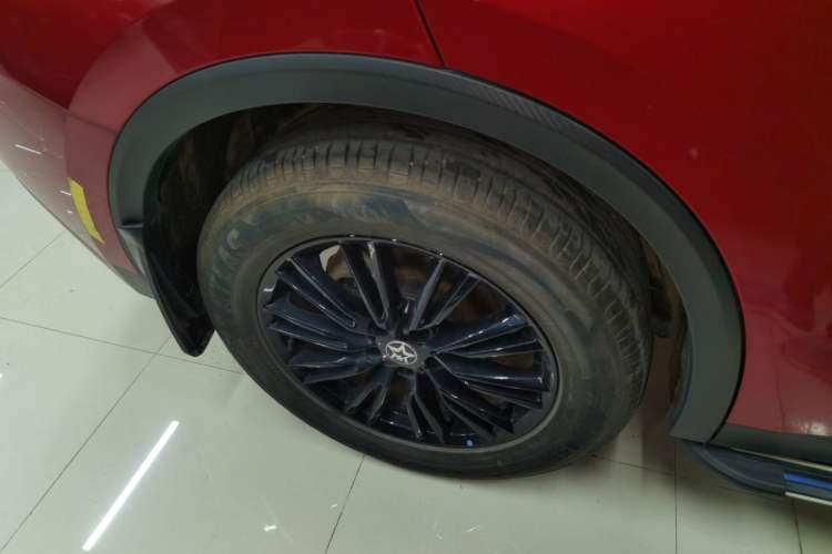 Used Venucia V 2023 260T Idol Edition Pro Right Rear Wheel Hub