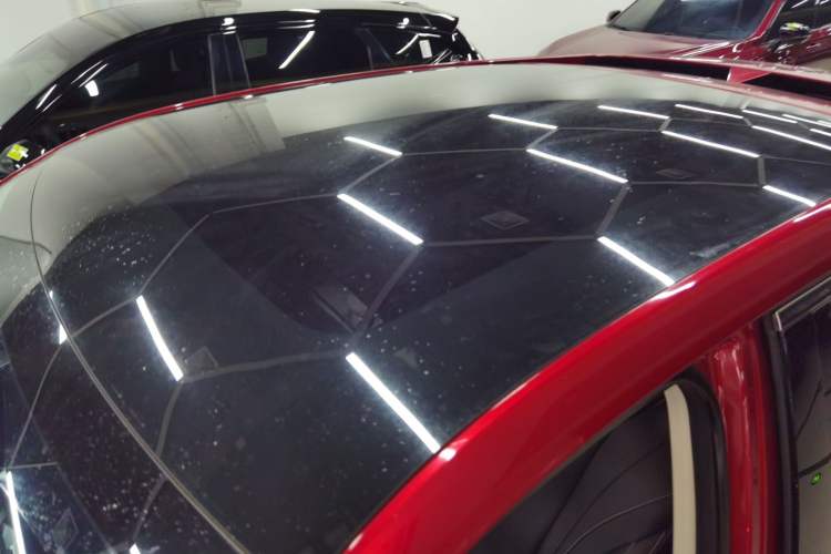 Used Venucia V 2023 260T Idol Edition Pro Roof