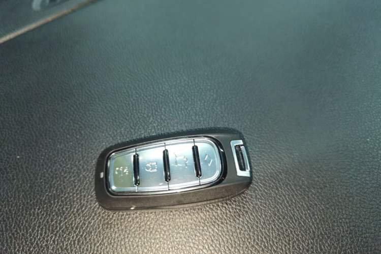 Used Venucia V 2023 260T Idol Edition Pro Vehicle Key