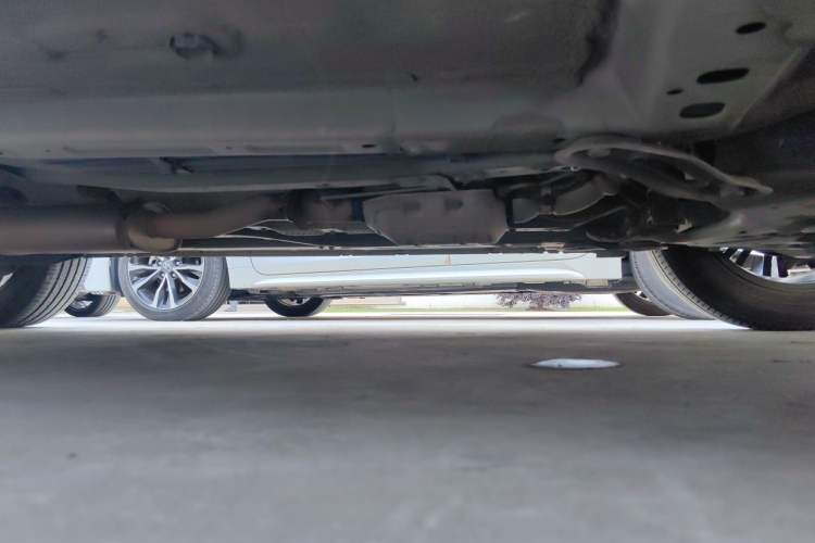 Used Venucia V 2023 260T Idol Edition Pro Chassis Front Right