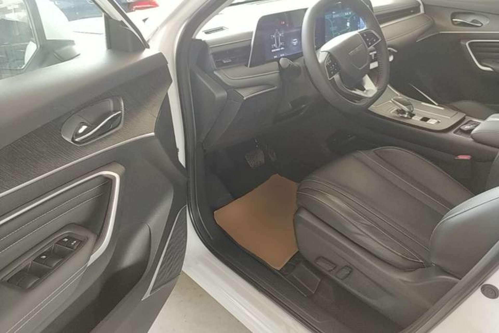 Used Venucia V 2023 260T Idol Edition Pro Driver Seat