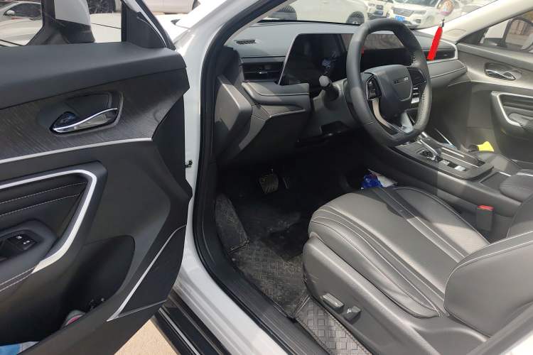 Used Venucia V 2023 260T Idol Edition Pro Driver Seat
