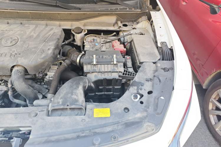Used Venucia V 2023 260T Idol Edition Pro Engine Bay Left