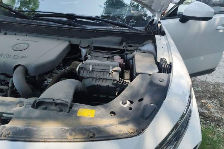 Used Venucia V 2023 260T Idol Edition Pro Engine Bay Left