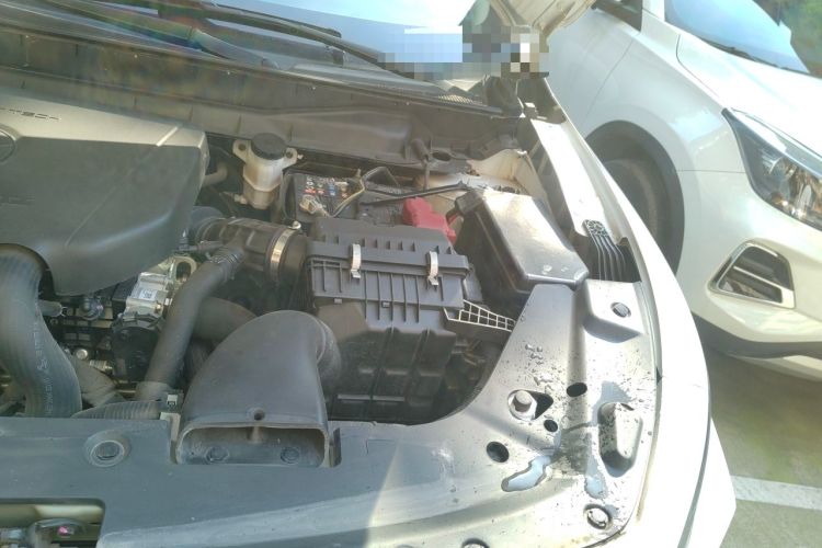 Used Venucia V 2023 260T Idol Edition Pro Engine Bay Left
