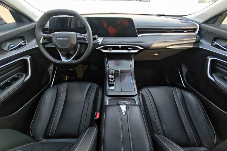 Used Venucia V 2023 260T Idol Edition Pro Interior 1