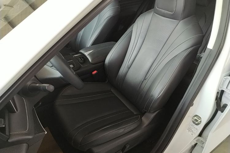 Used Venucia V 2023 260T Idol Edition Pro Left Front Seat