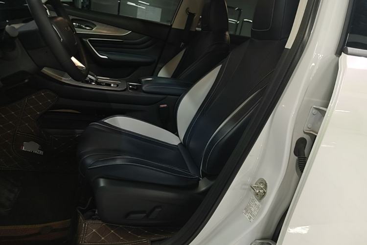 Used Venucia V 2023 260T Idol Edition Pro Left Front Seat