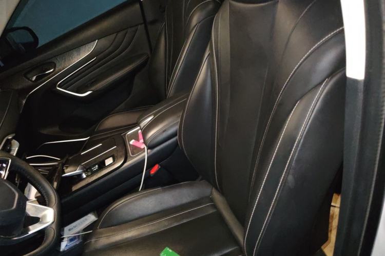 Used Venucia V 2023 260T Idol Edition Pro Left Front Seat