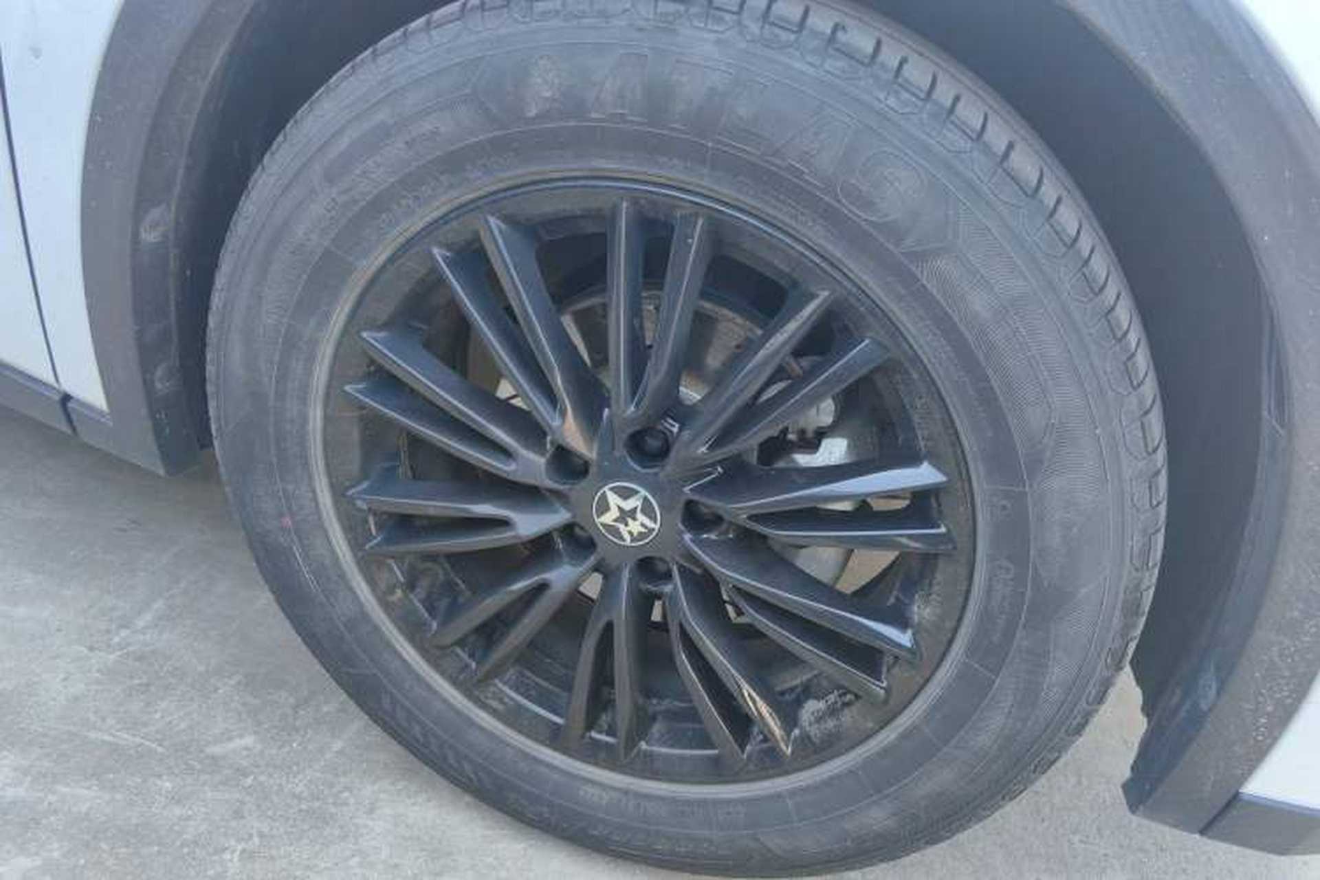 Used Venucia V 2023 260T Idol Edition Pro Right Front Wheel Hub