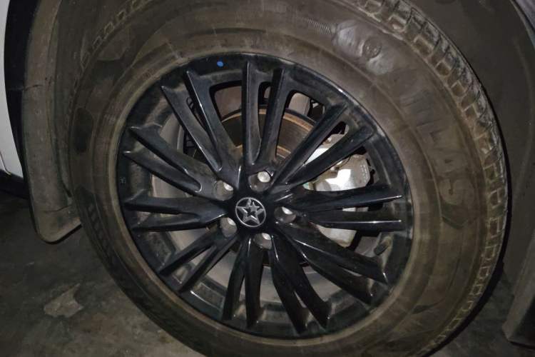 Used Venucia V 2023 260T Idol Edition Pro Right Front Wheel Hub