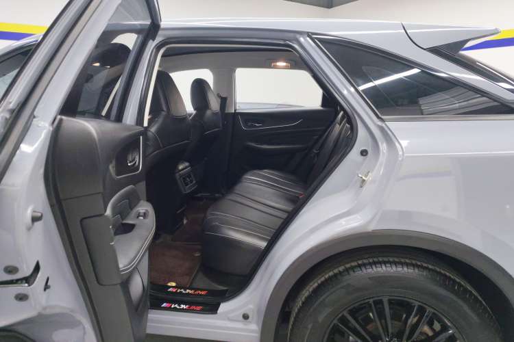 Used Venucia V 2023 260T Idol Edition Pro Right Rear Seat