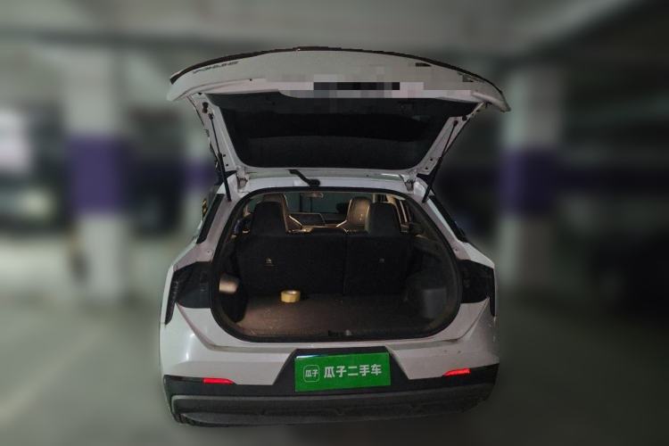 Used Venucia V 2023 260T Idol Edition Pro Trunk