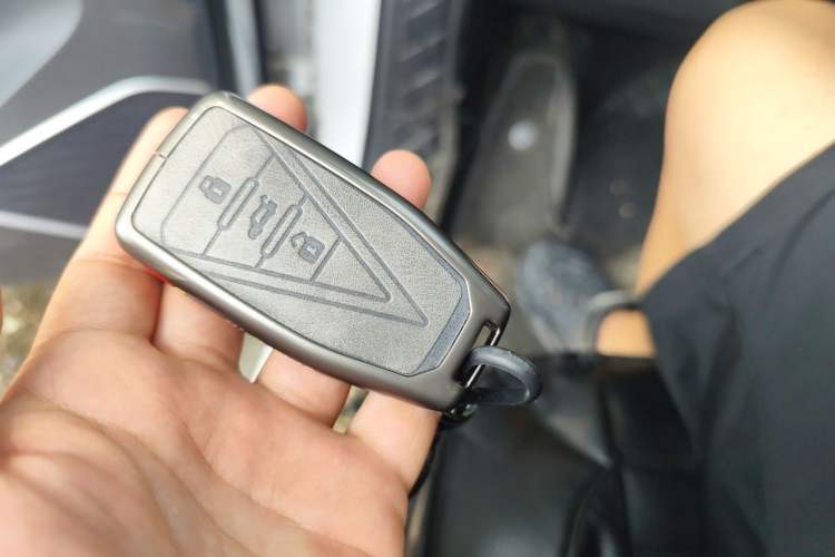 Used Venucia V 2023 260T Idol Edition Pro Vehicle Key