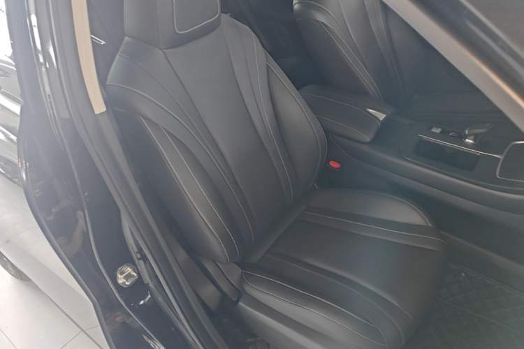 Used Venucia V 2024 260T New Star Edition Pro Right Front Seat