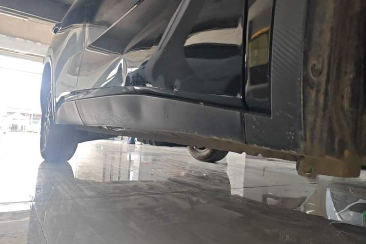 Used Venucia V 2024 260T New Star Edition Pro Right Side Sill