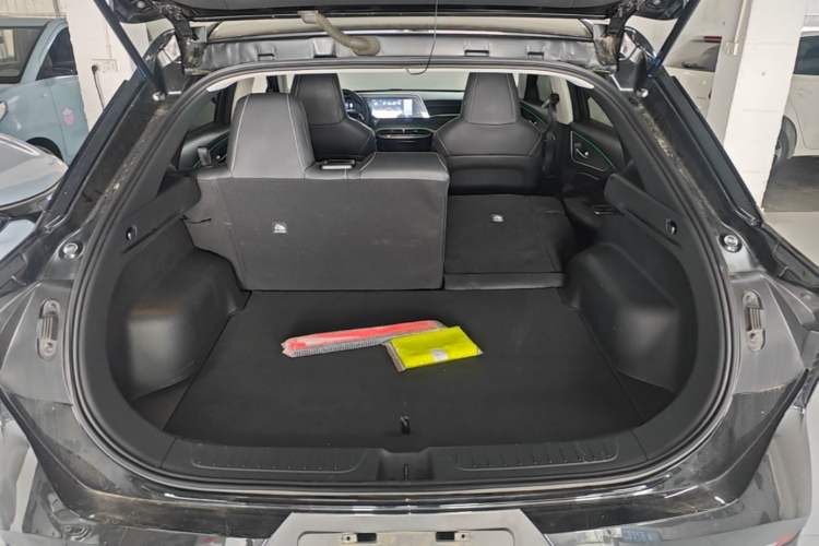 Used Venucia V 2024 260T New Star Edition Pro Trunk
