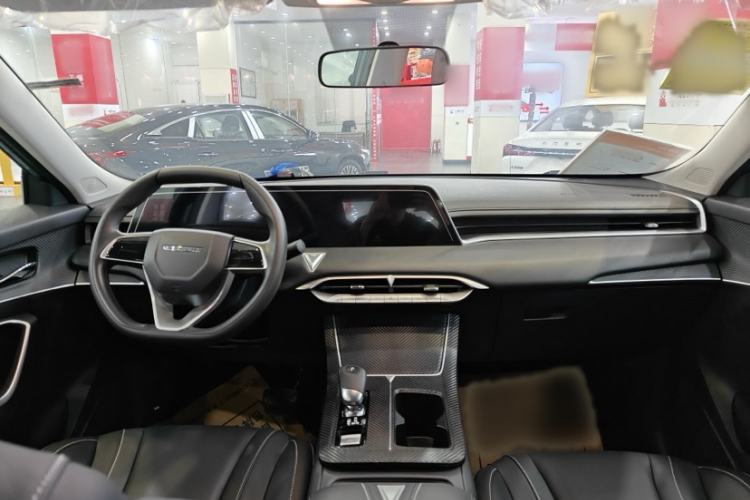 Used Venucia V 2024 260T New Star Edition Pro Interior 1