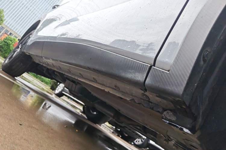 Used Venucia V 2024 260T New Star Edition Pro Right Side Sill