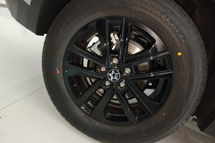 Used Venucia V 2026 Model 260T New Star Edition Pro Right Rear Wheel Hub