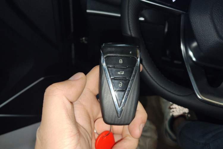Used Venucia V DD-i 2023 60km iD Version Interior 1