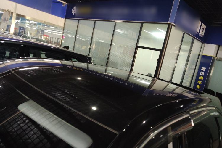 Used Venucia V DD-i 2023 60km iD Version Roof