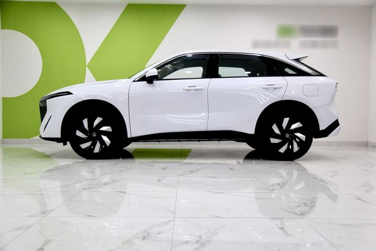 Used Venucia V DD-i 2023 60km iD Version Exterior 2