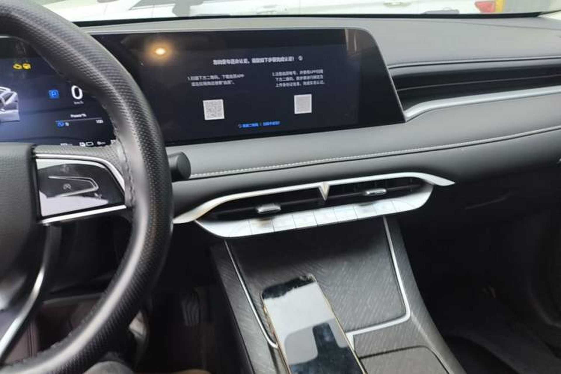 Used Venucia V DD-i 2023 110 km iE Version Audio And AC Panel