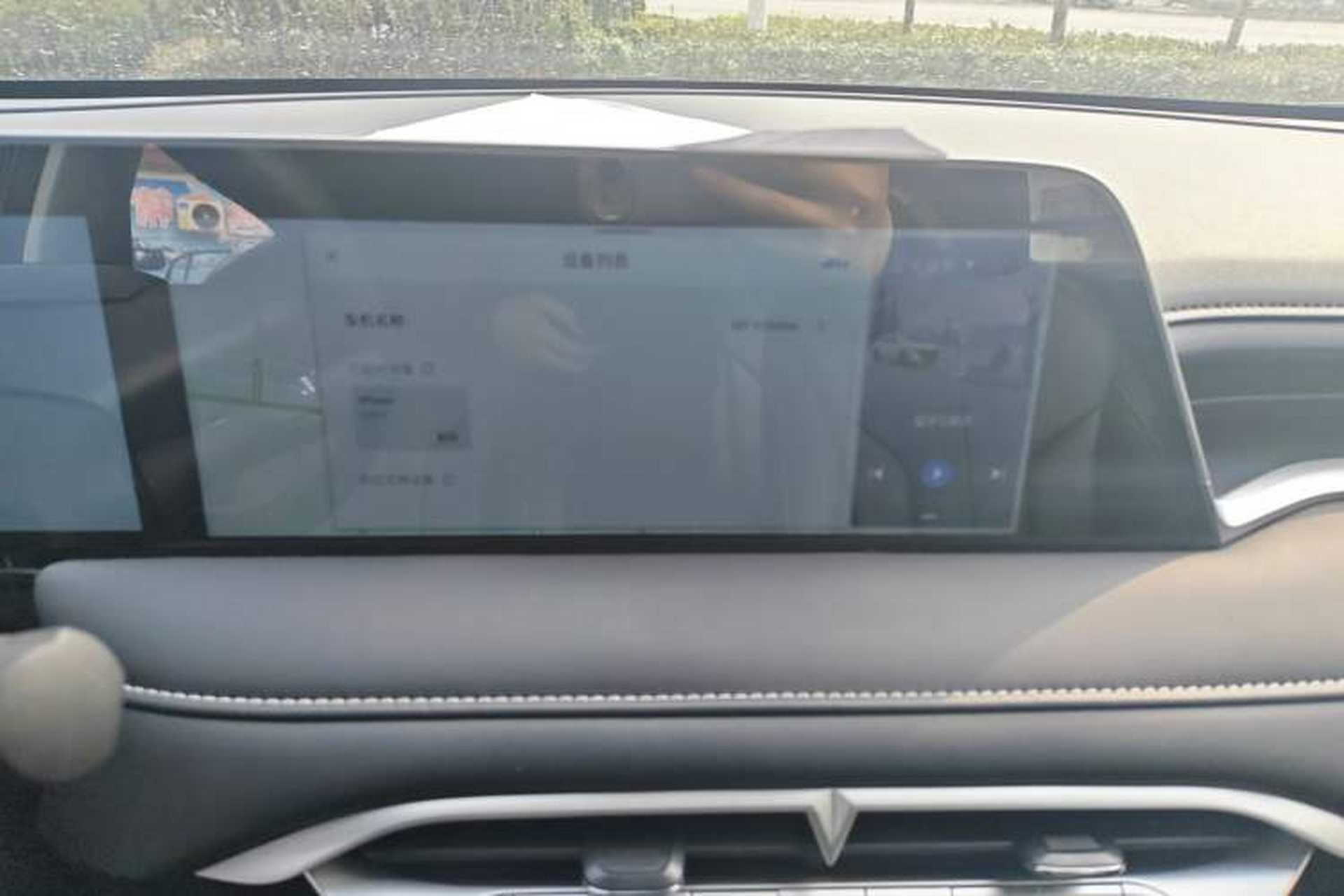 Used Venucia V DD-i 2023 110 km iE Version Audio And AC Panel