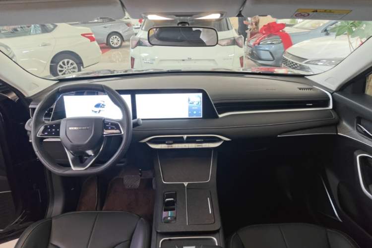 Used Venucia V DD-i 2023 60km iD Version Center Console
