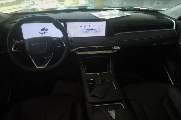 Used Venucia V DD-i 2023 60km iD Version Center Console