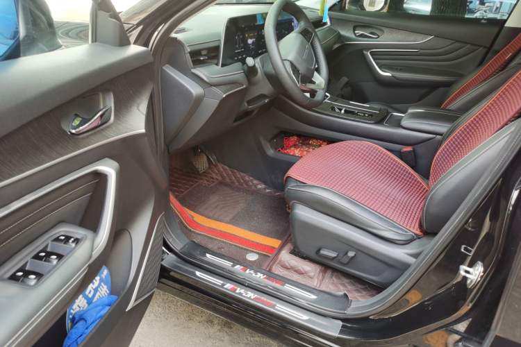 Used Venucia V DD-i 2023 110 km iE Version Driver Seat