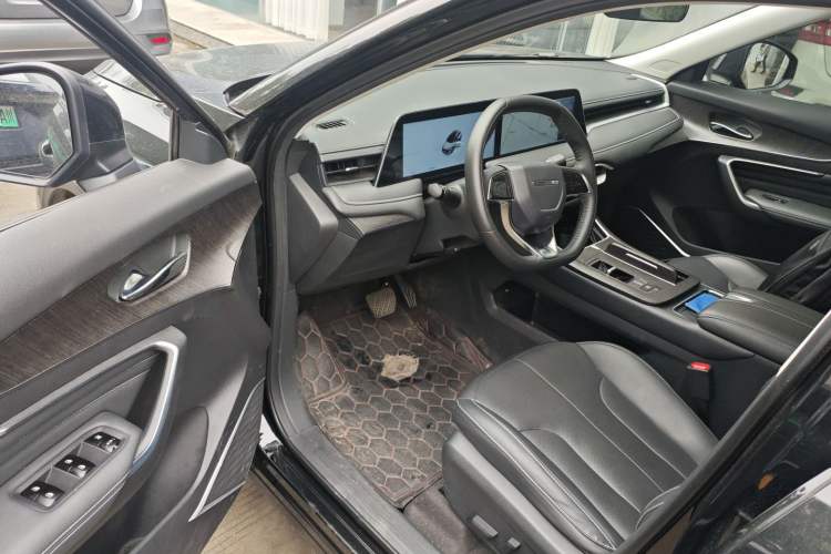 Used Venucia V DD-i 2023 110km iT Version Driver Seat