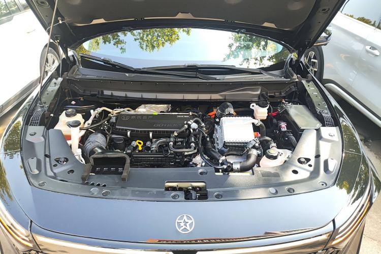 Used Venucia V DD-i 2023 60km iD Version Engine Bay