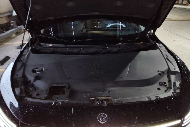 Used Venucia V DD-i 2023 110km iT Version Engine Bay