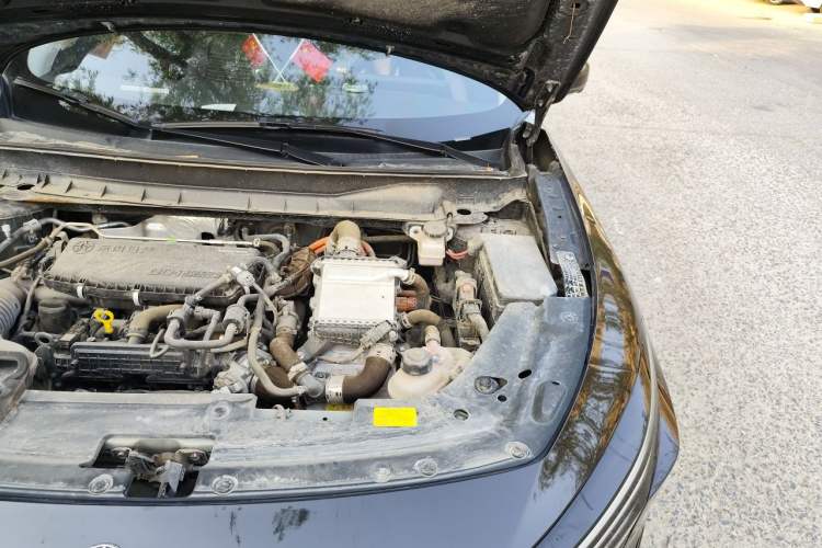Used Venucia V DD-i 2023 60km iD Version Engine Bay Left