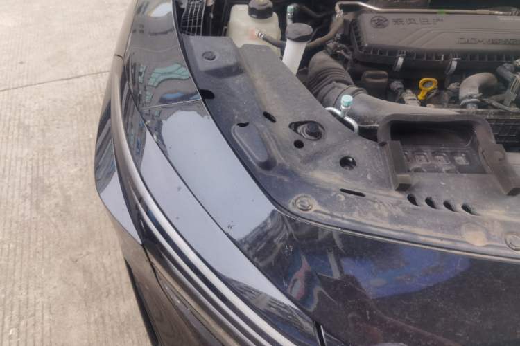 Used Venucia V DD-i 2023 60km iD Version Engine Bay Right