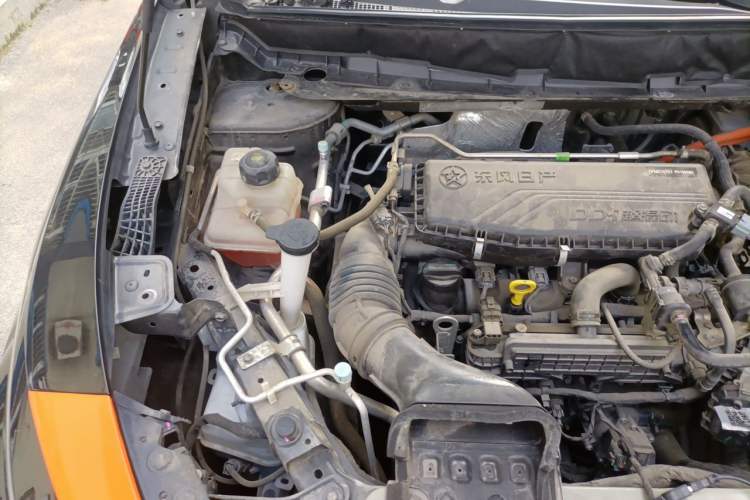 Used Venucia V DD-i 2023 110 km iE Version Engine Bay Right