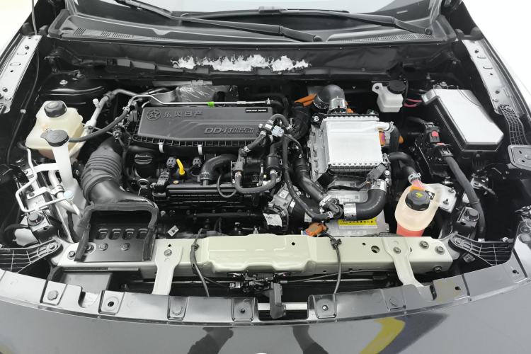 Used Venucia V DD-i 2023 110 km iE Version Engine Bay
