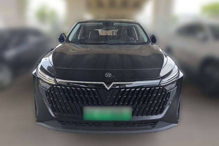 Used Venucia V DD-i 2023 110 km iE Version Front