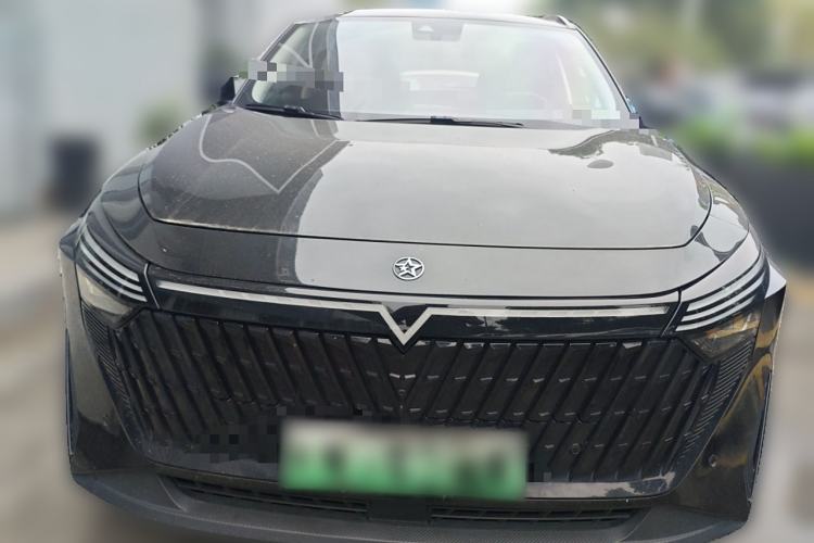 Used Venucia V DD-i 2023 110km iT Version Front