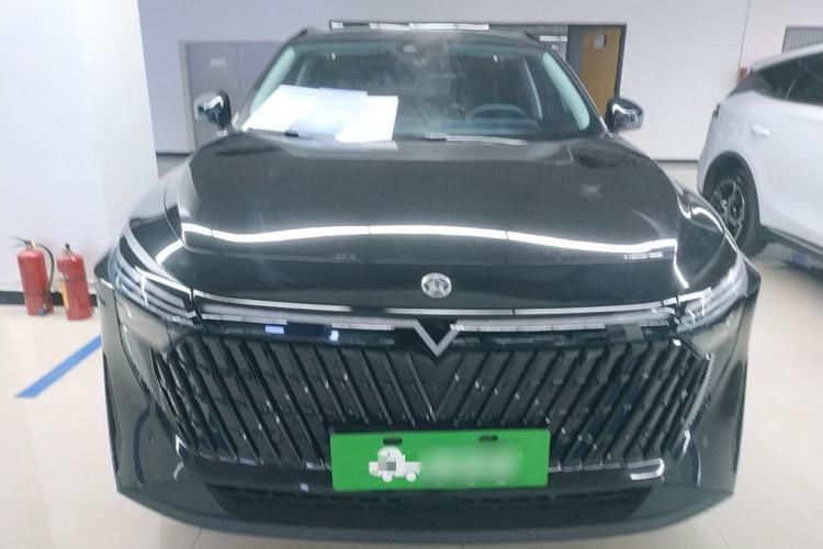 Used Venucia V DD-i 2023 110km iT Version Front