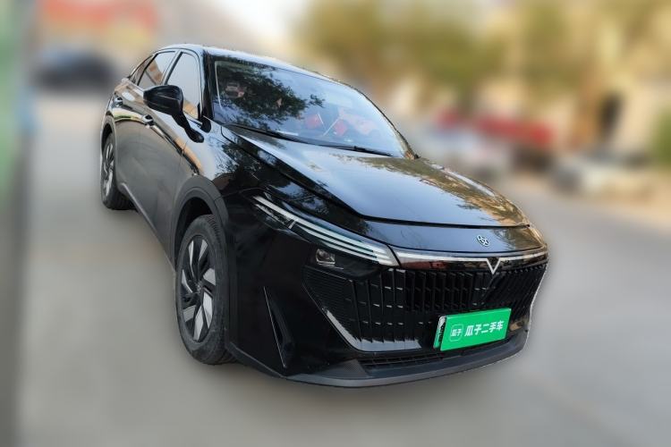 Used Venucia V DD-i 2023 60km iD Version Front Right 45 Deg