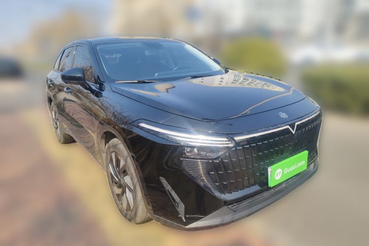 Used Venucia V DD-i 2023 110 km iE Version Front Right 45 Deg