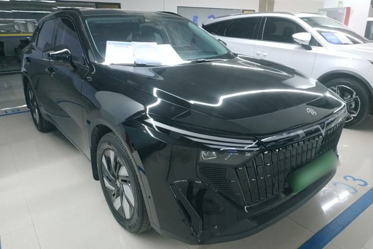 Used Venucia V DD-i 2023 110km iT Version Front Right 45 Deg