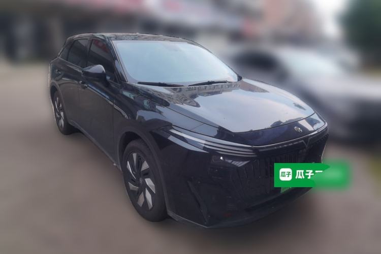 Used Venucia V DD-i 2023 60km iD Version Front Right 45 Deg
